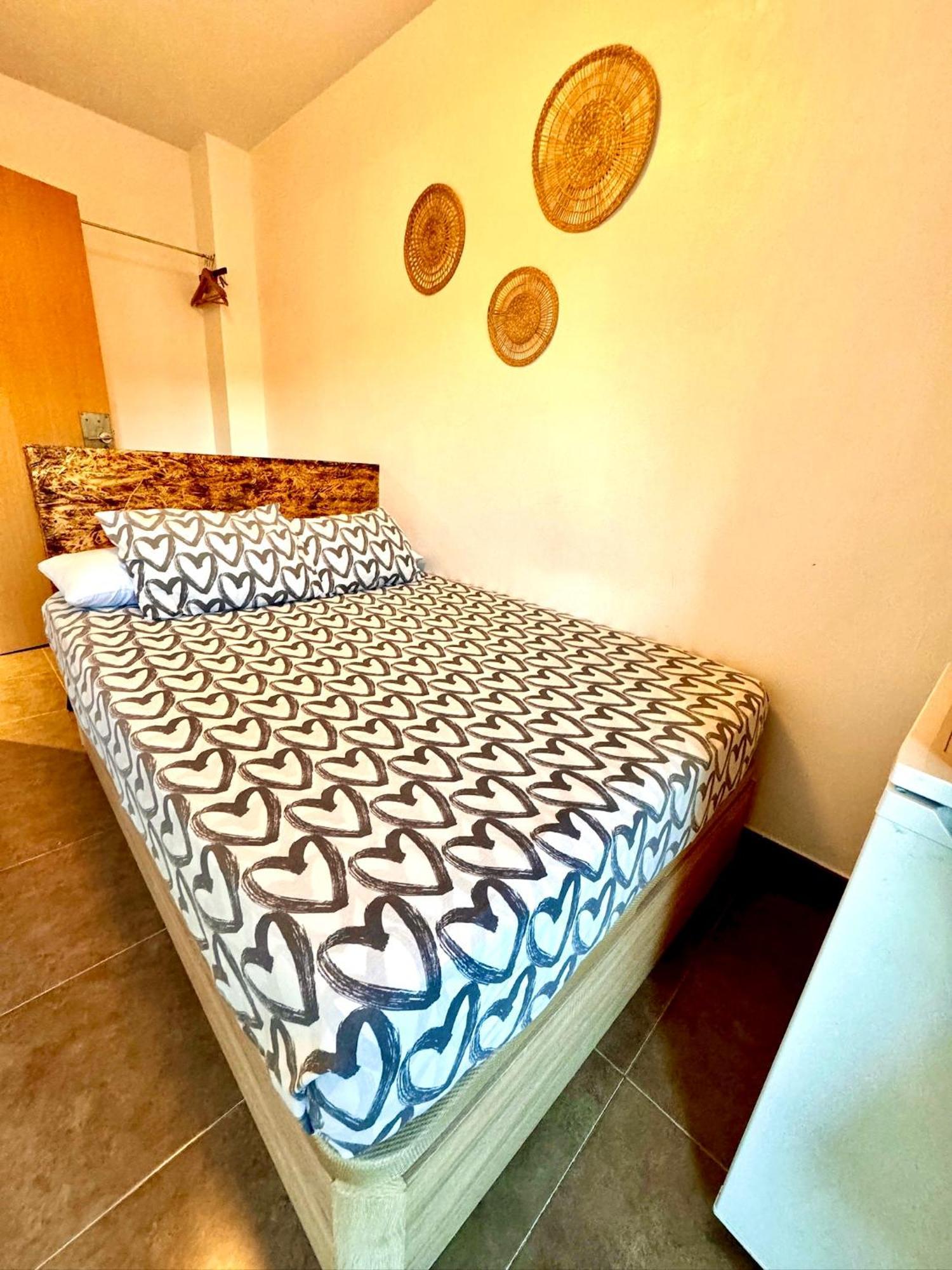 Mt Boutique Suites Y Apartamentos - Adults Only - Mataró Esterno foto