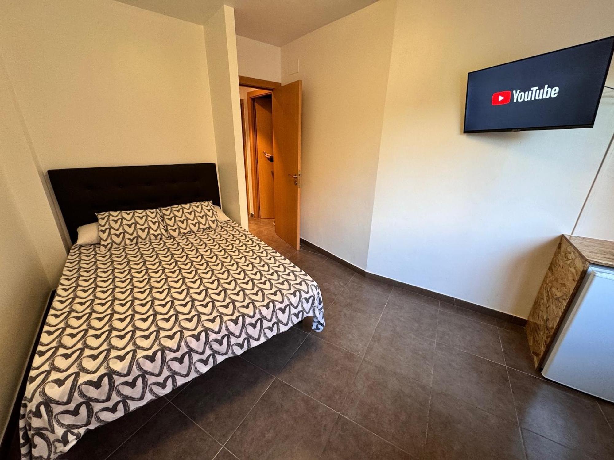 Mt Boutique Suites Y Apartamentos - Adults Only - Mataró Esterno foto