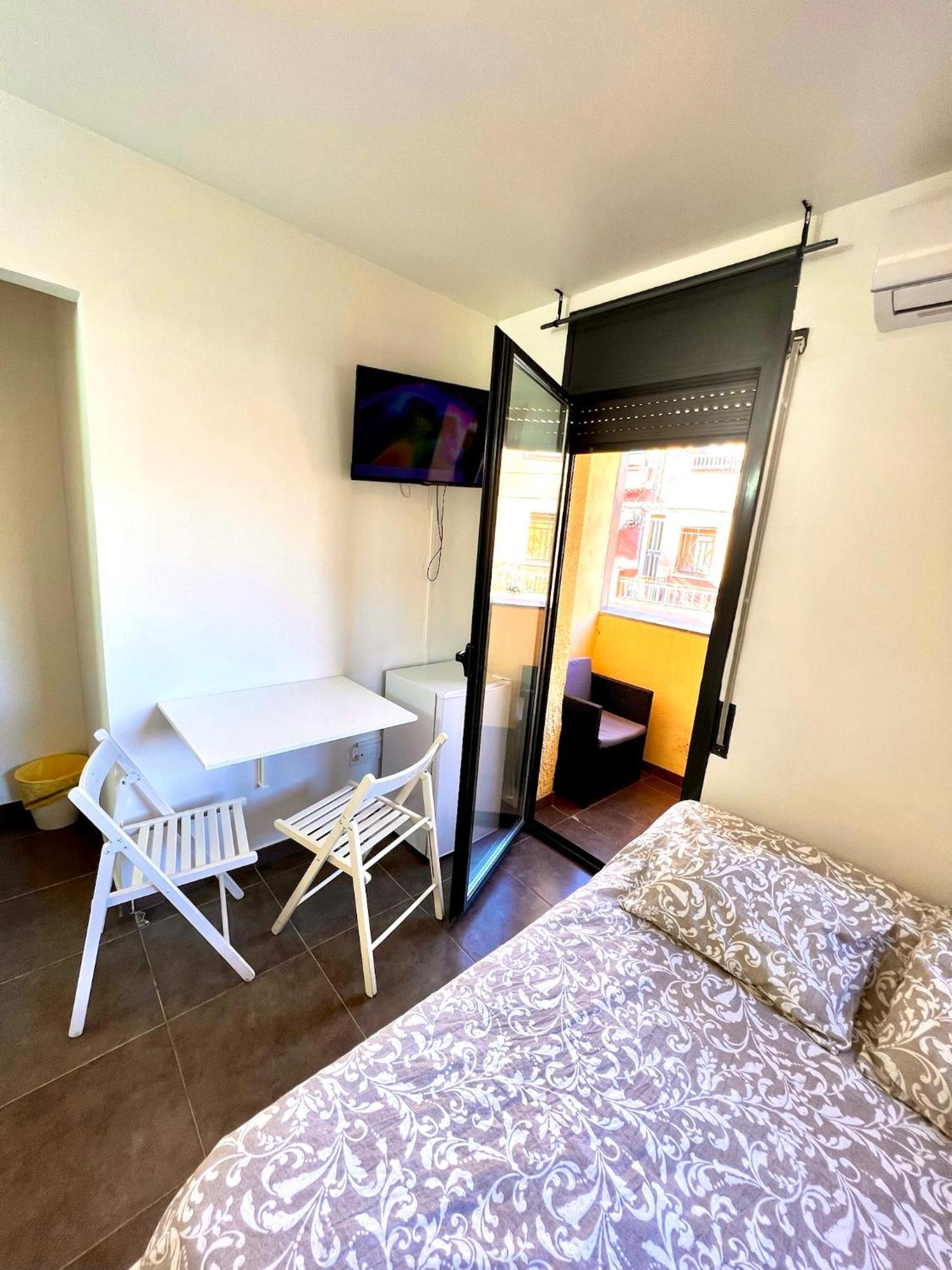 Mt Boutique Suites Y Apartamentos - Adults Only - Mataró Esterno foto