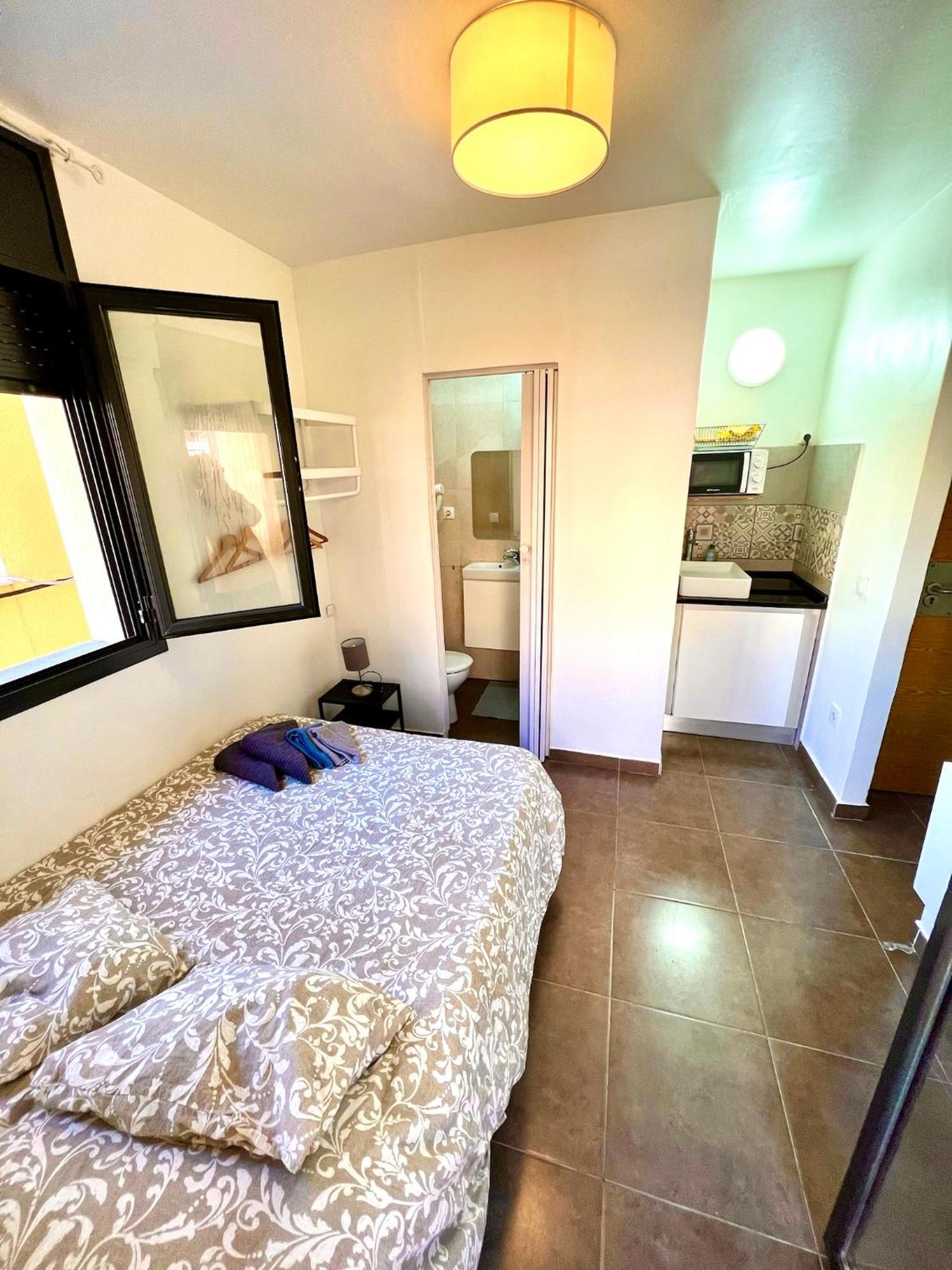 Mt Boutique Suites Y Apartamentos - Adults Only - Mataró Esterno foto