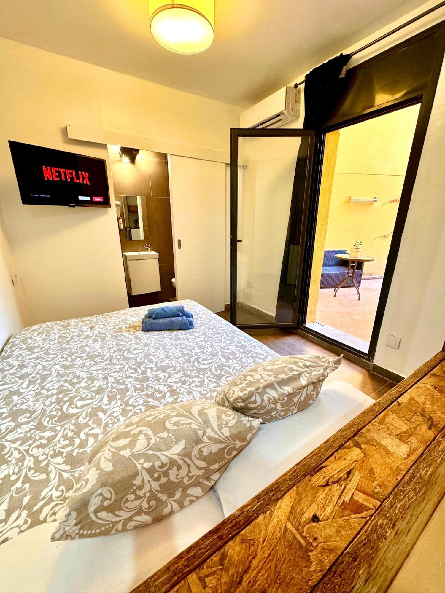 Mt Boutique Suites Y Apartamentos - Adults Only - Mataró Esterno foto