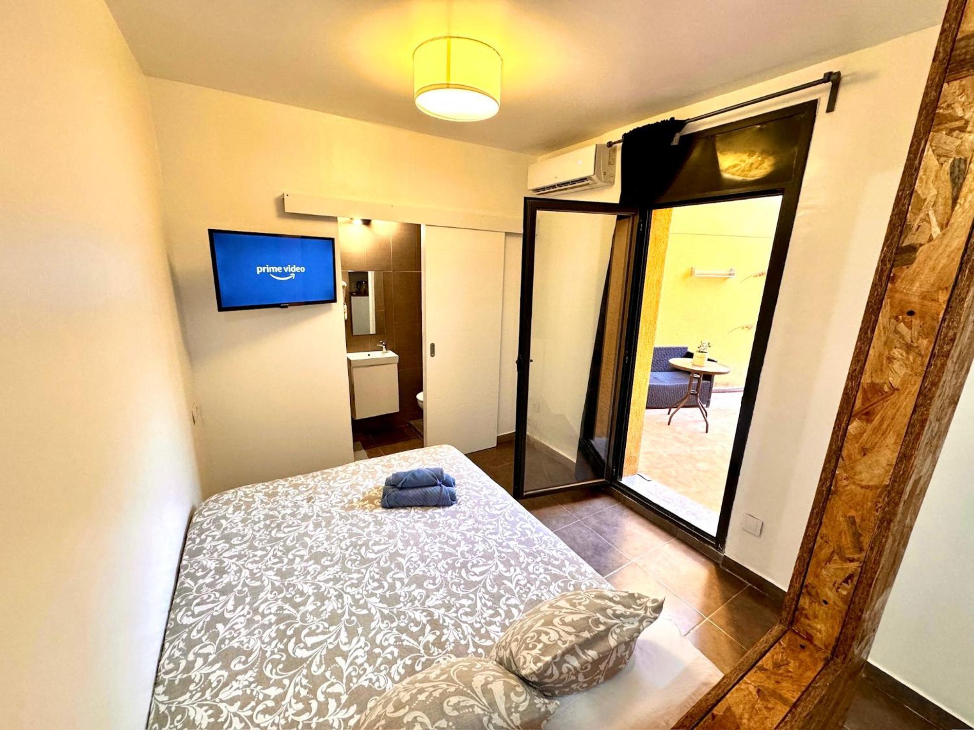 Mt Boutique Suites Y Apartamentos - Adults Only - Mataró Esterno foto