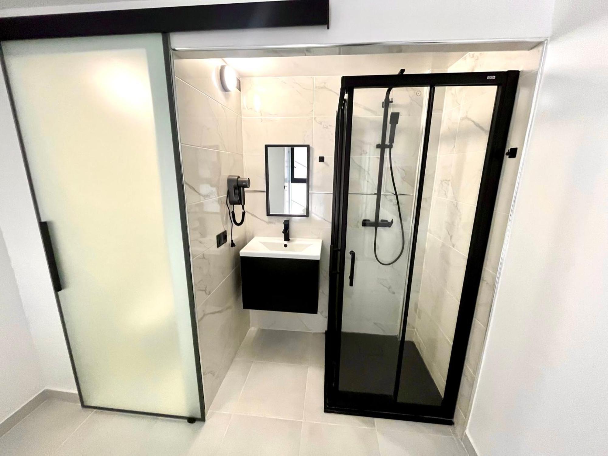 Mt Boutique Suites Y Apartamentos - Adults Only - Mataró Esterno foto
