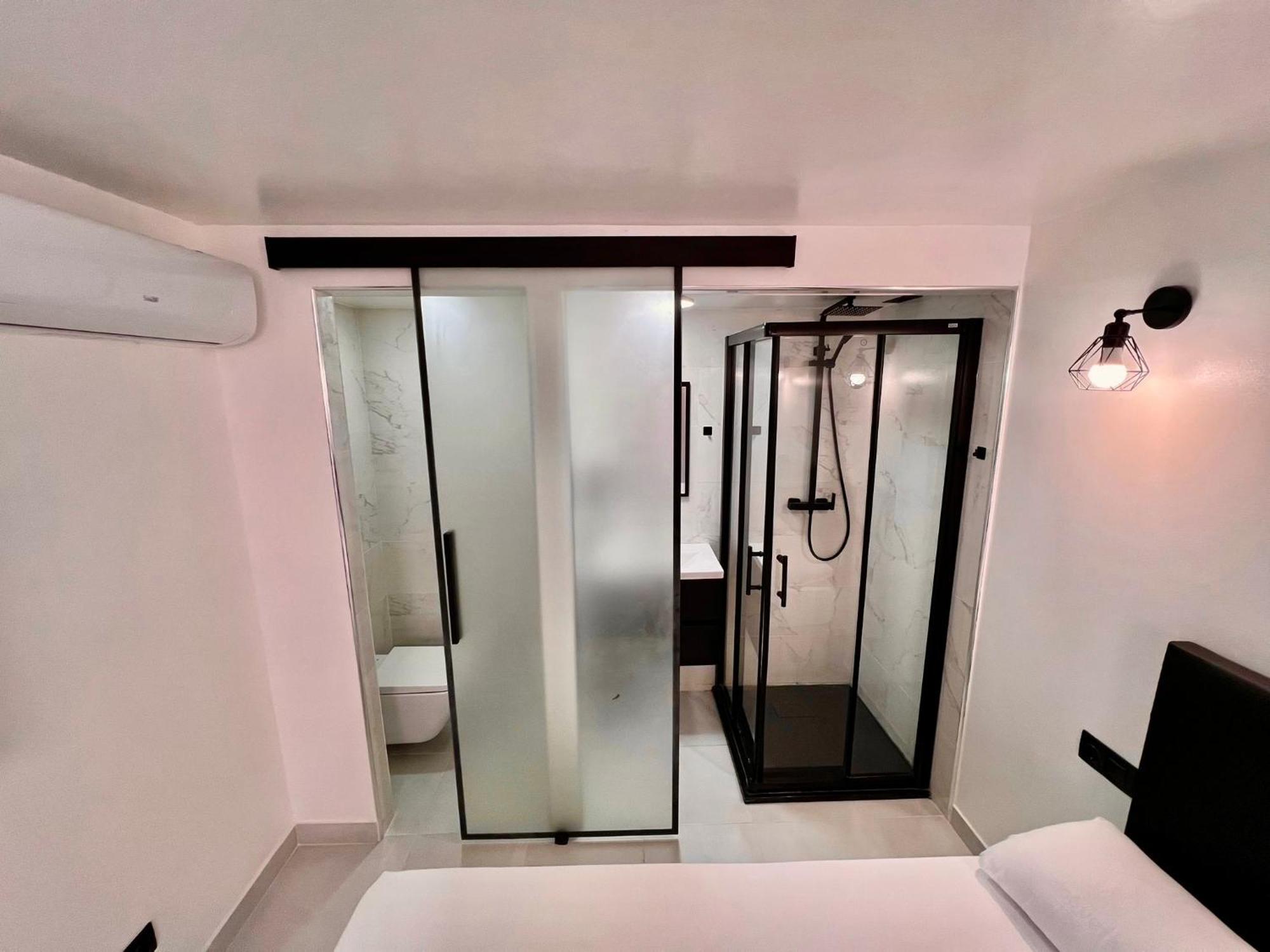 Mt Boutique Suites Y Apartamentos - Adults Only - Mataró Esterno foto
