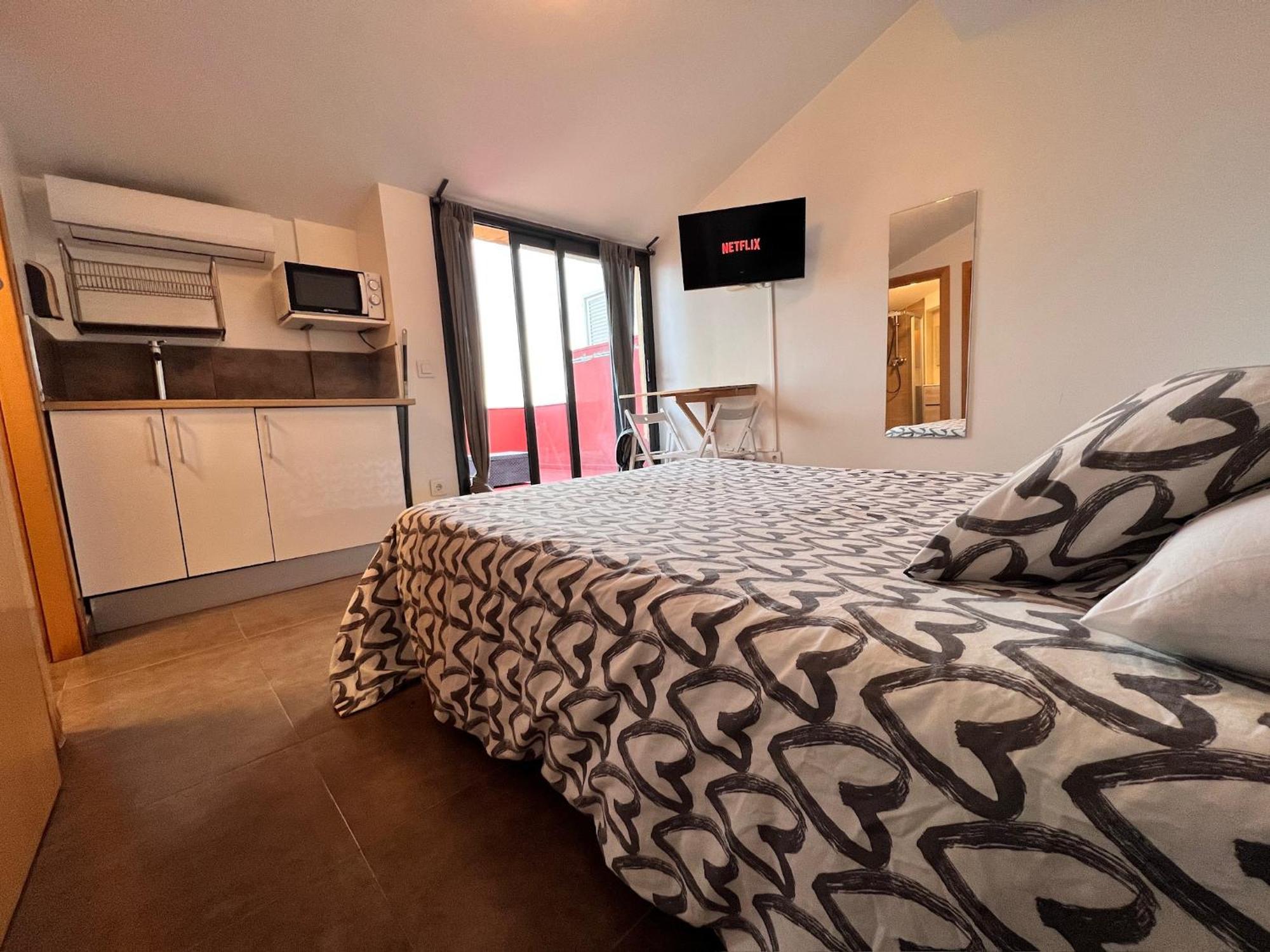 Mt Boutique Suites Y Apartamentos - Adults Only - Mataró Esterno foto